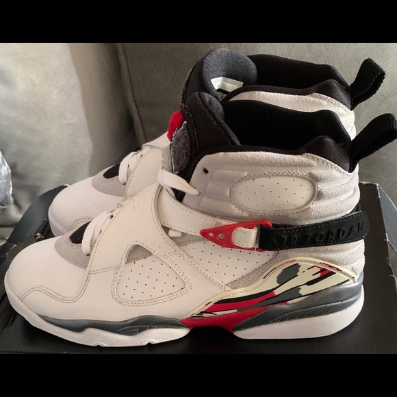 Jordan 8 “Bugs Bunny” GS Size 6 305368-103… - Picture 4 of 12